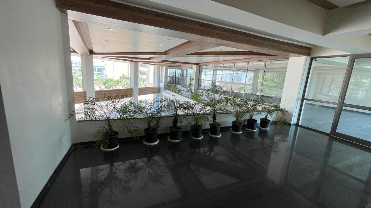 Heaven 7 Hotel & Resort Himatnagar Exterior photo